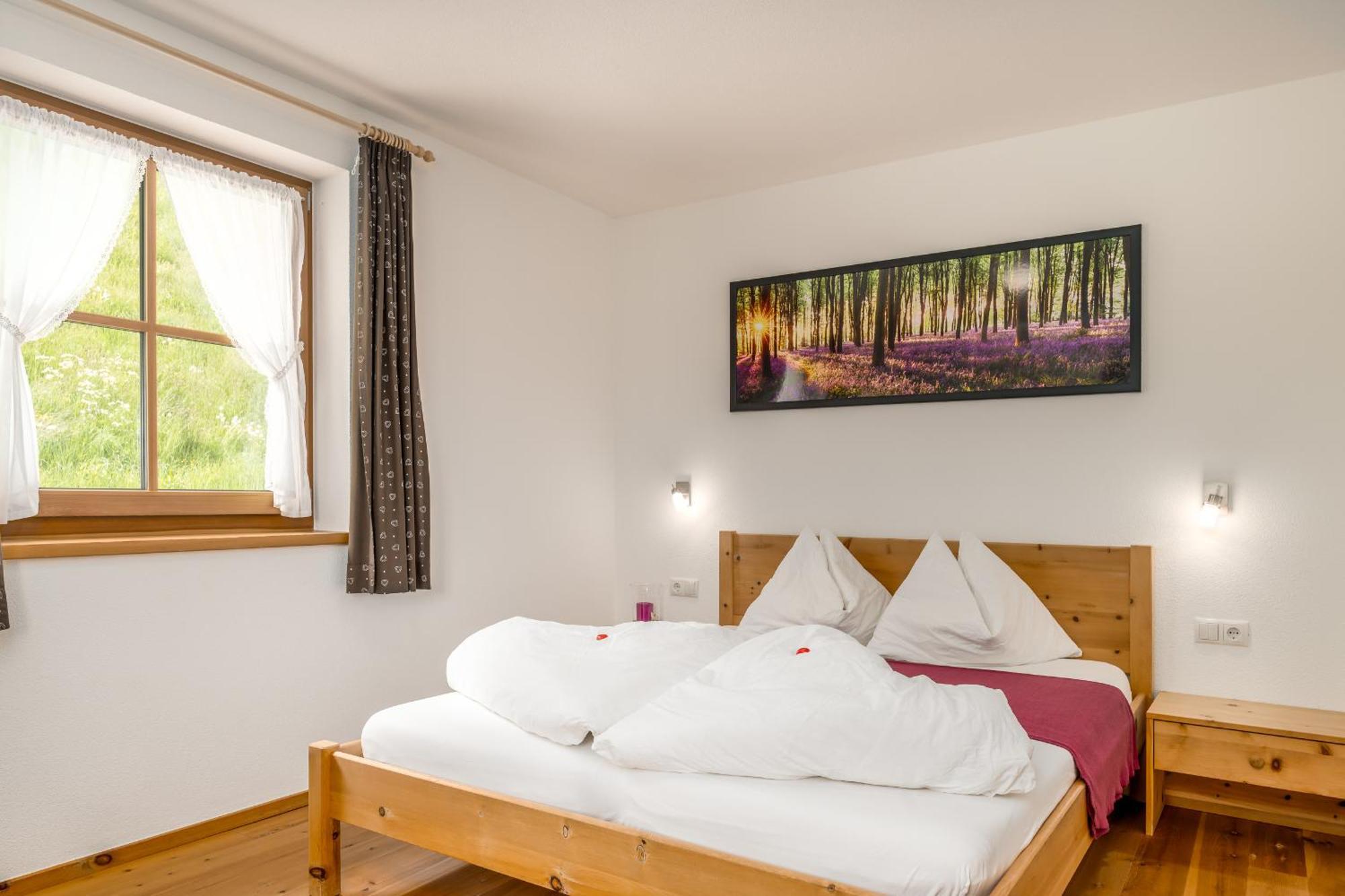 Tratterhof Apartments Vallarga ภายนอก รูปภาพ